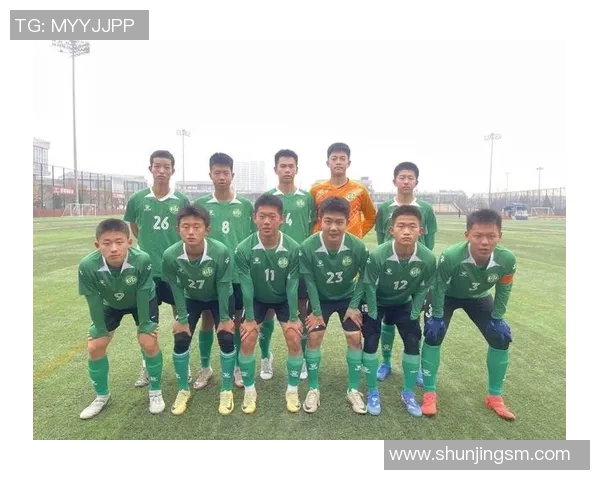 深圳足球队在世界杯预选赛中以85分高居榜首展现强劲实力